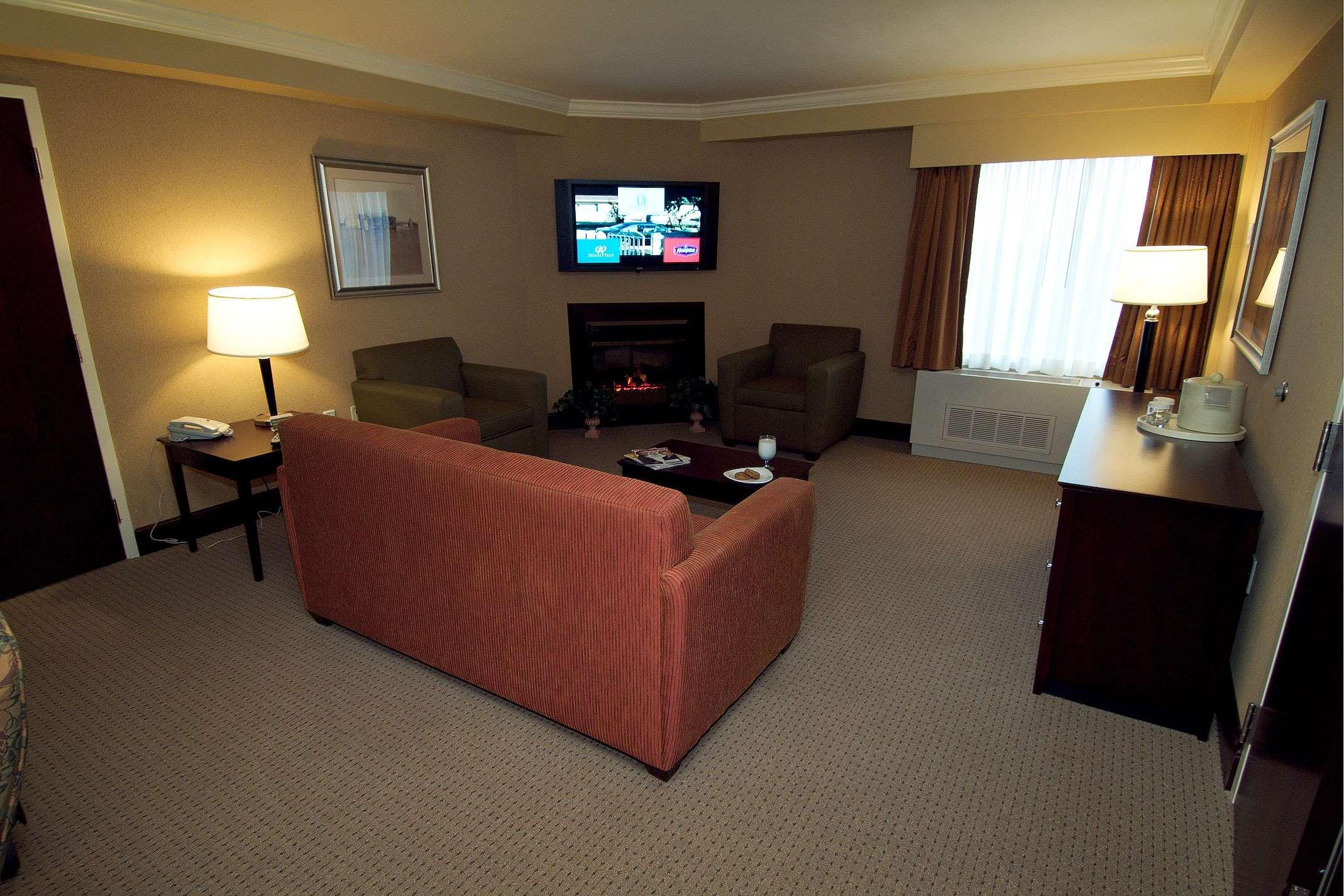 Hotel Doubletree By Hilton Pittsburgh Airport Moon Township Exterior foto