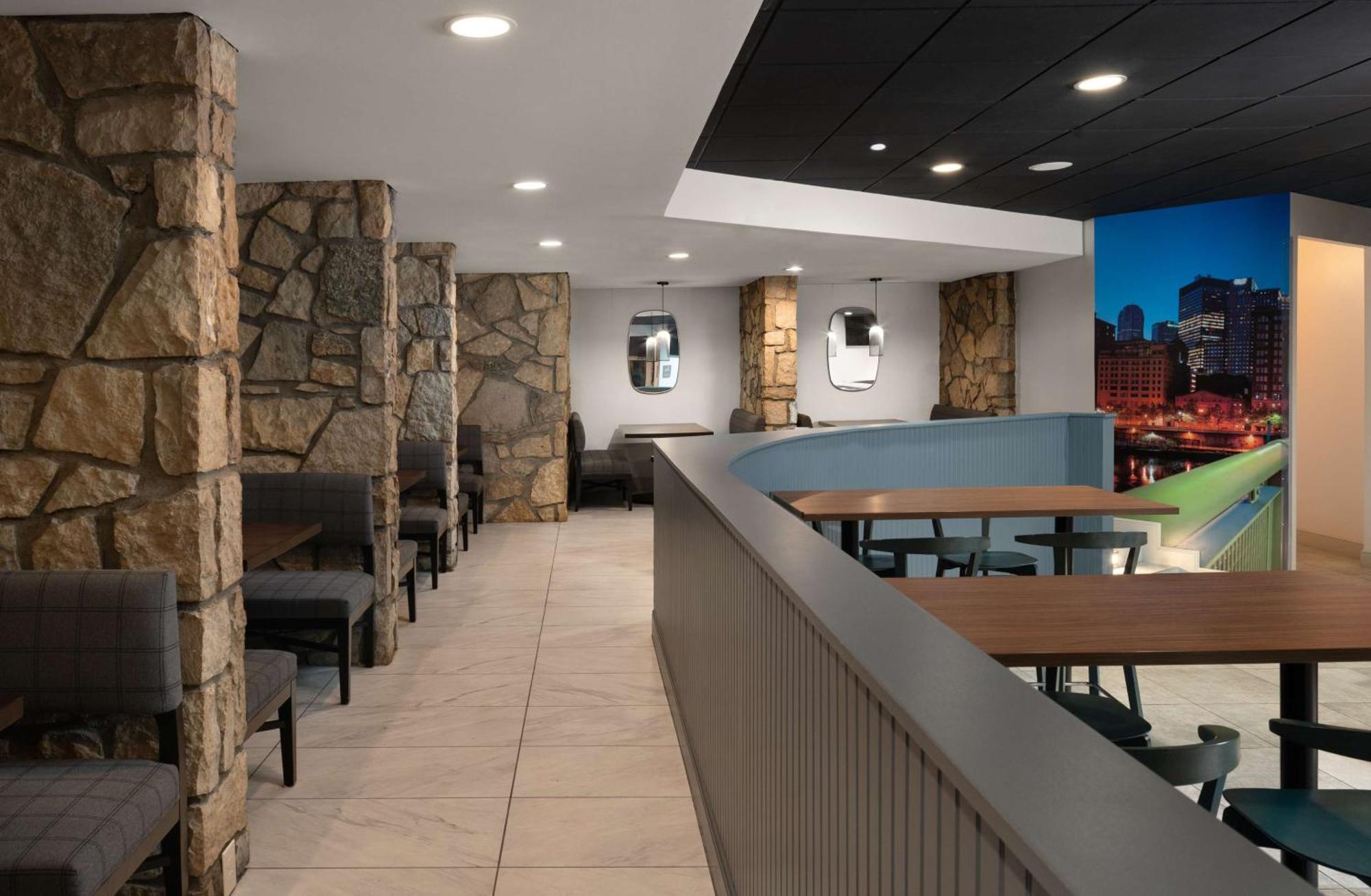 Hotel Doubletree By Hilton Pittsburgh Airport Moon Township Exterior foto
